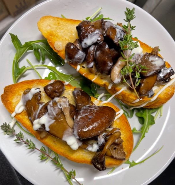 Willow Saloon | restaurant | 18273 Main St, Jamestown, CA 95327, USA | 2099849263 OR +1 209-984-9263