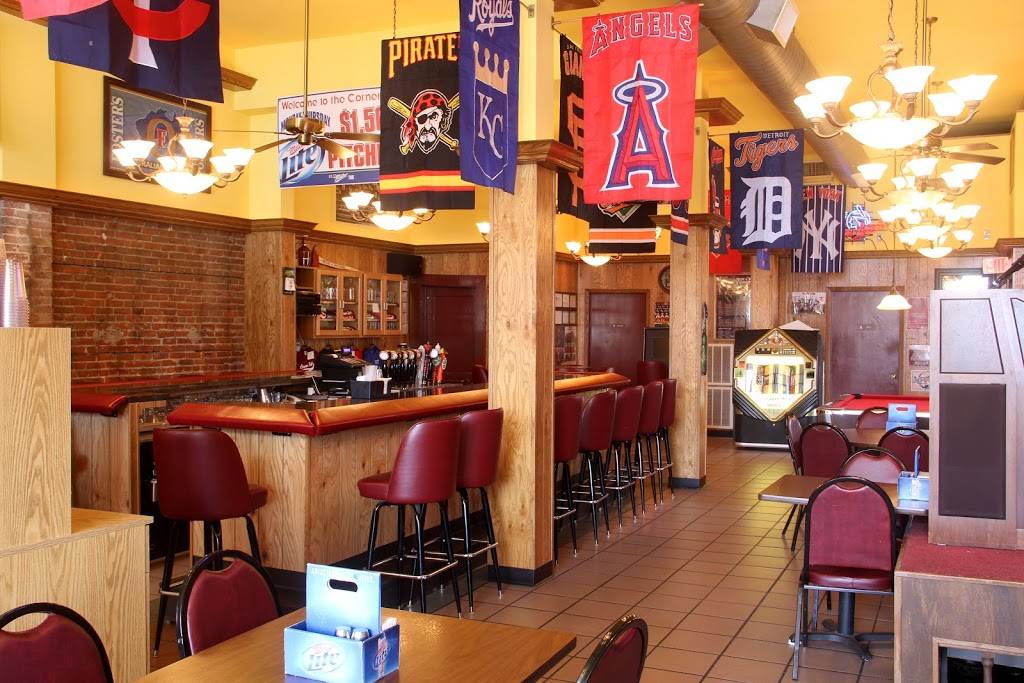 Corner Pub | restaurant | 100 E Main St, Reedsburg, WI 53959, USA | 6085248989 OR +1 608-524-8989