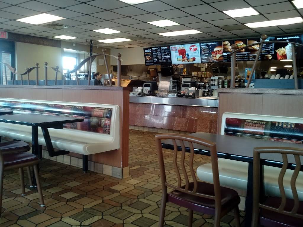 McDonalds | cafe | 3630 Belmont Ave, Youngstown, OH 44505, USA | 3307592706 OR +1 330-759-2706