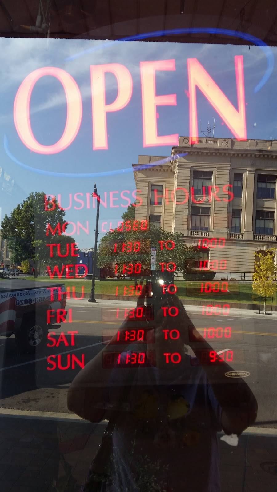 China 1 Buffet | restaurant | 117 W Franklin St, Delphi, IN 46923, USA | 7655643368 OR +1 765-564-3368