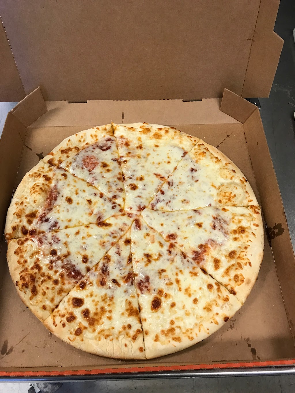 Little Caesars Pizza | meal delivery | 1820 Main St STE C, Susanville, CA 96130, USA | 5302579191 OR +1 530-257-9191