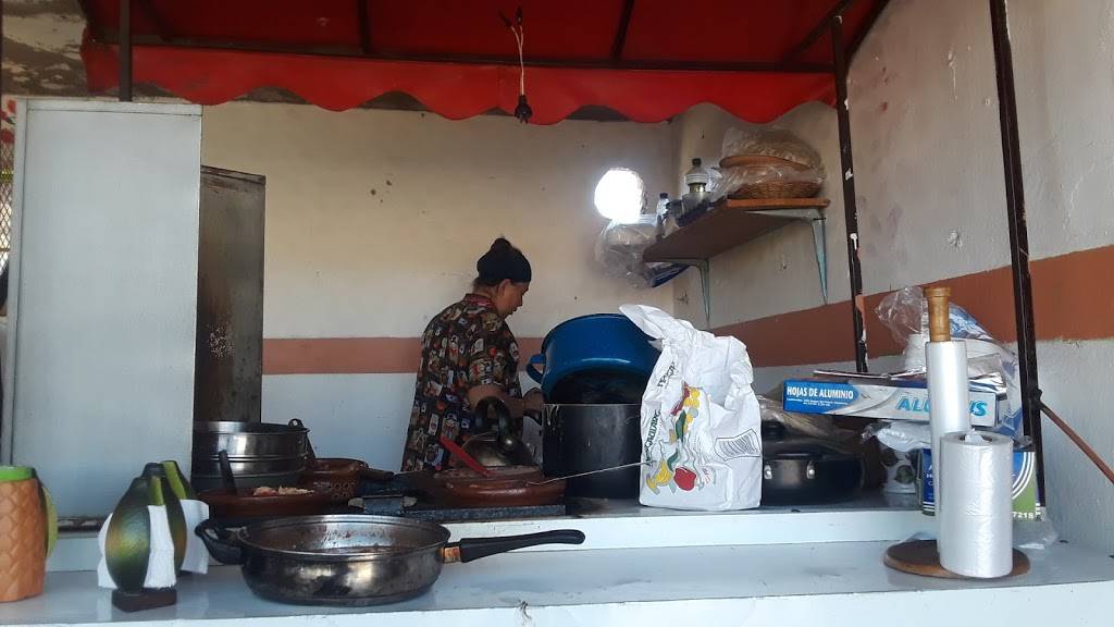 Tacos Varios | restaurant | Quinta, Tecate, B.C., Mexico | 016653932174 OR +52 665 393 2174