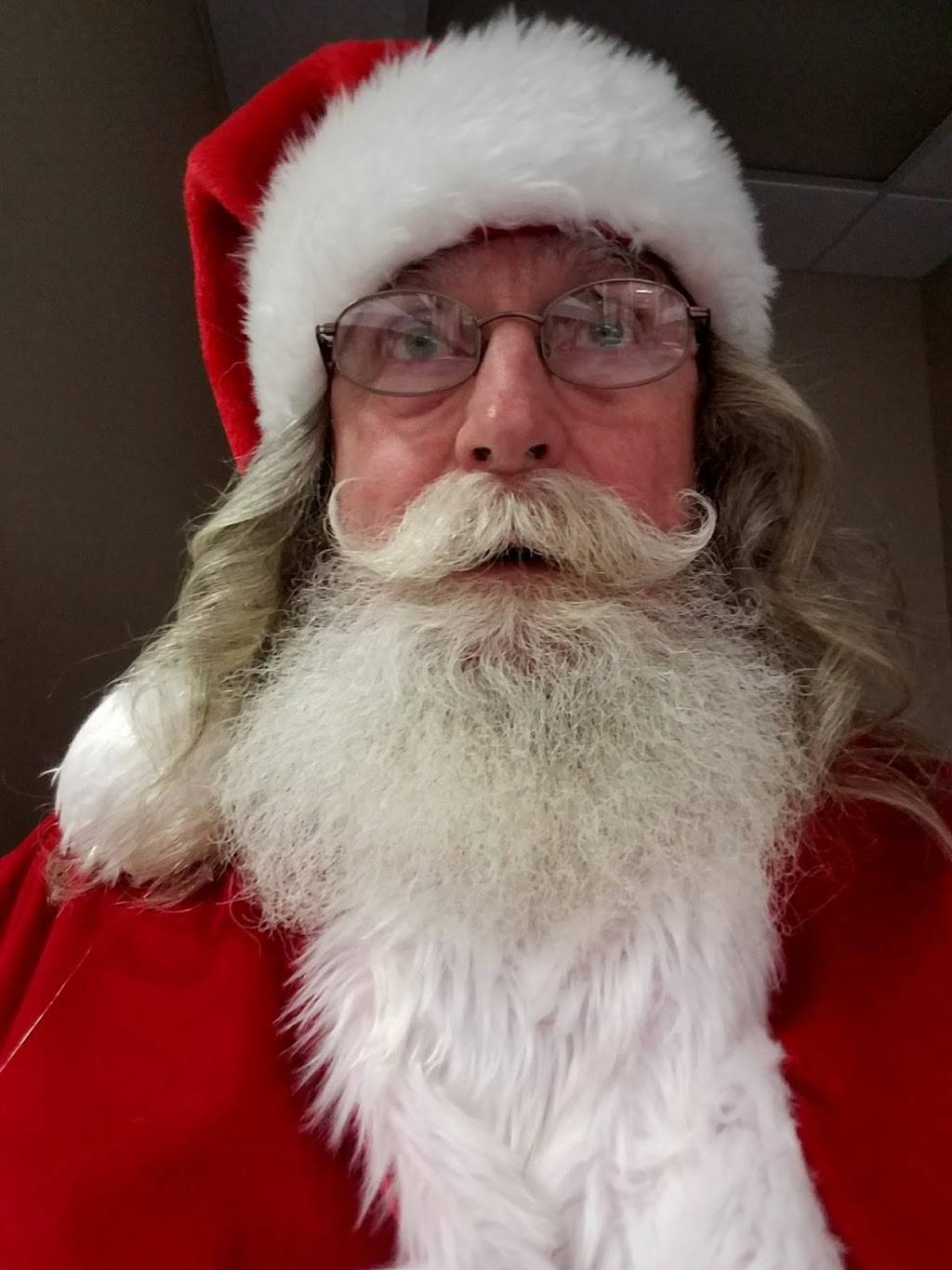 The Old Palace Tavern | restaurant | 701 15th Ave, East Moline, IL 61244, USA | 3097559020 OR +1 309-755-9020