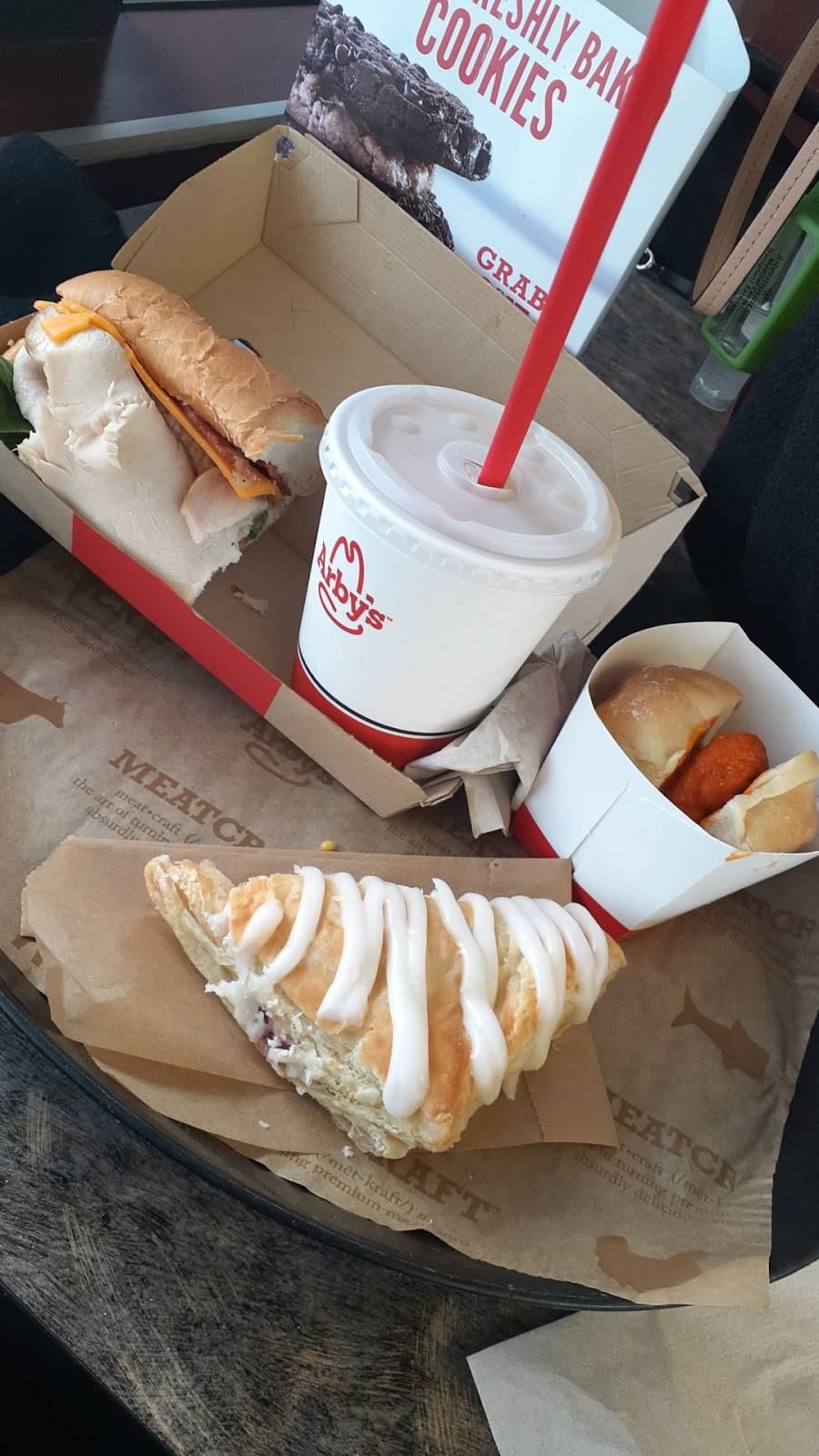 Arbys | meal takeaway | 3430 S State St, Salt Lake City, UT 84115, USA | 8014869132 OR +1 801-486-9132