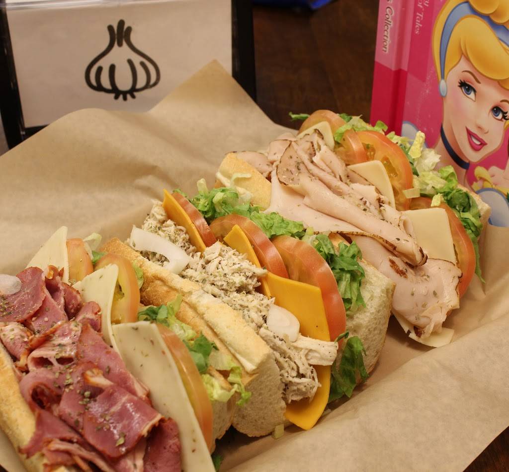 Onion Steak&Sub | restaurant | 3390 Novat St #120, Las Vegas, NV 89129, USA | 7025347681 OR +1 702-534-7681