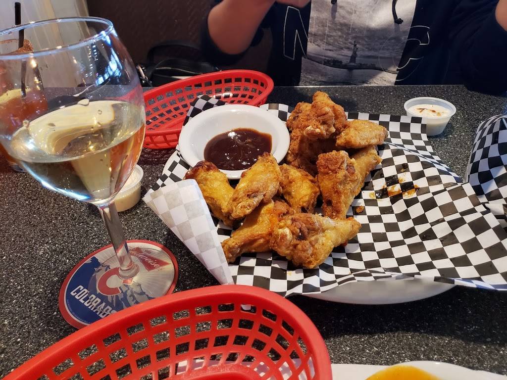 Catfish Haven | restaurant | 4650 Tower Rd, Denver, CO 80249, USA | 3033993730 OR +1 303-399-3730