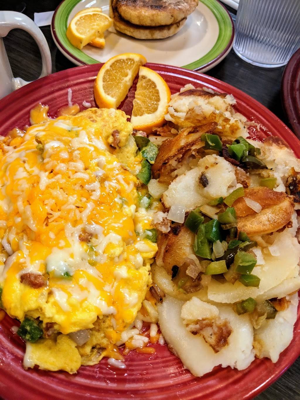 Mollies Kountry Kitchen | restaurant | 21851 CA-18, Apple Valley, CA 92307, USA | 7602406130 OR +1 760-240-6130