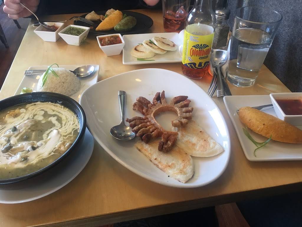 Ajiaco Colombian Bistro | restaurant | 3216 Silver Ave SE, Albuquerque, NM 87108, USA | 5052662305 OR +1 505-266-2305