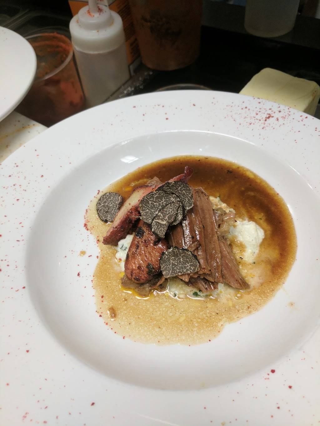 KOMA Restaurant | restaurant | 3090 Dougall Ave #403, Windsor, ON N9E 1S4, Canada | 5192535662 OR +1 519-253-5662