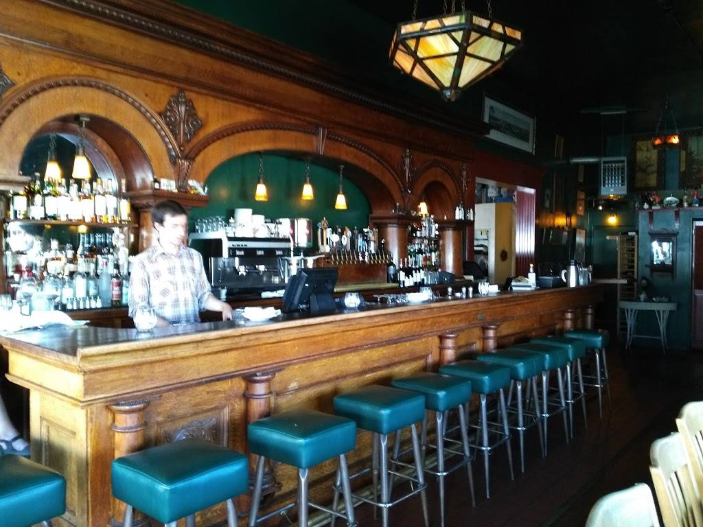 Ginos | restaurant | 8051 SE 13th Ave, Portland, OR 97202, USA | 5032334613 OR +1 503-233-4613