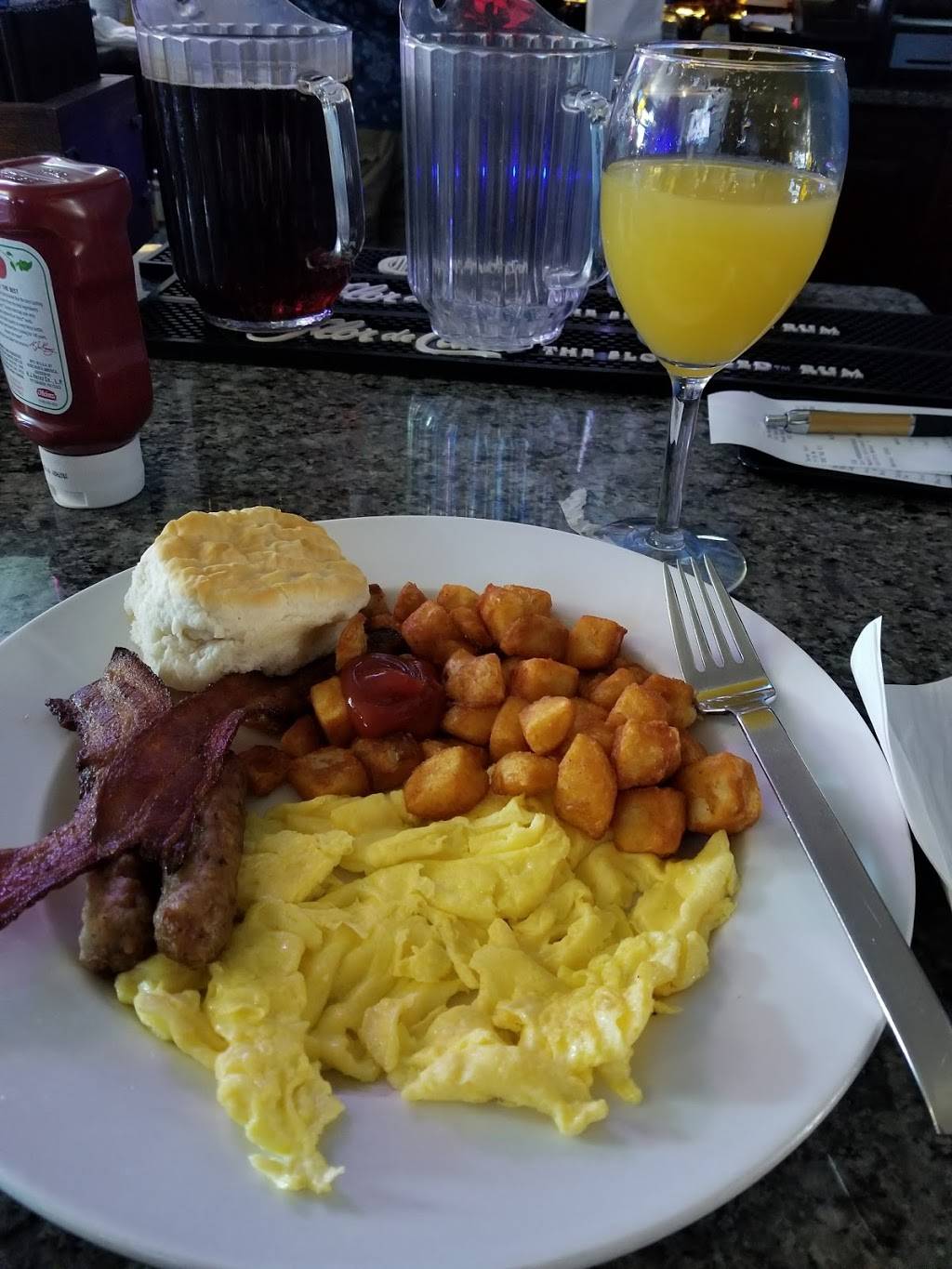 The Rock Sports Bar | restaurant | 114 E Main St, Round Rock, TX 78664, USA | 5123581175 OR +1 512-358-1175