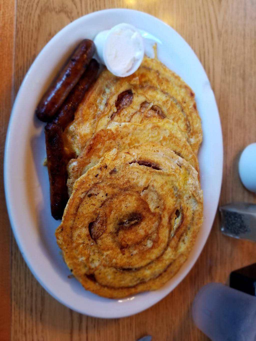 Julies | restaurant | 403 Belknap St, Superior, WI 54880, USA | 7153942862 OR +1 715-394-2862