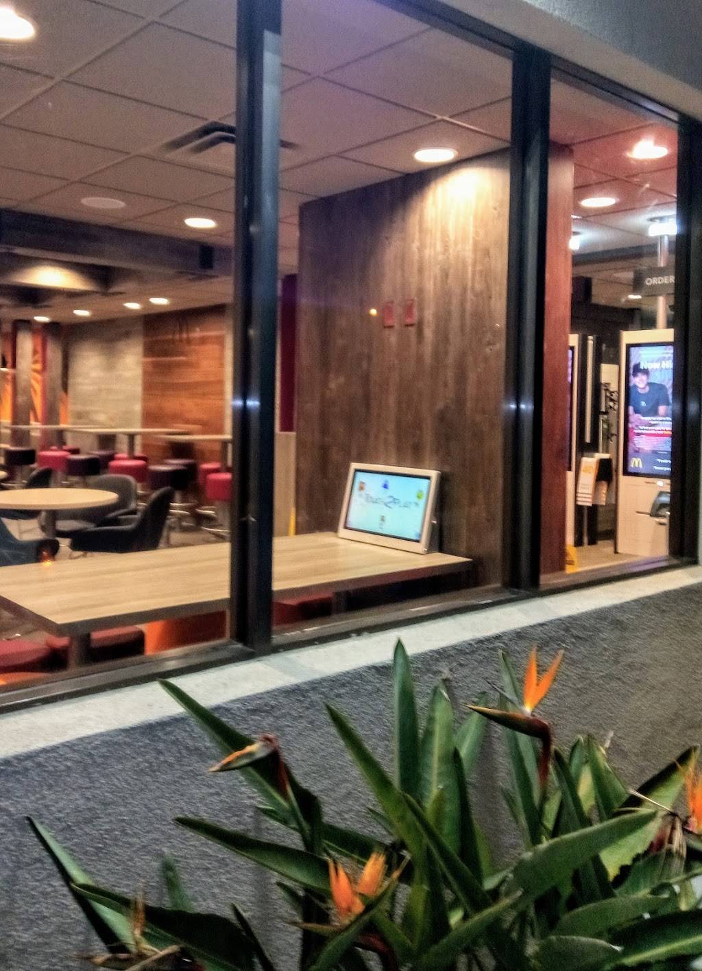 McDonalds | cafe | 8770 Lake Murray Blvd, San Diego, CA 92119, USA | 6194638770 OR +1 619-463-8770