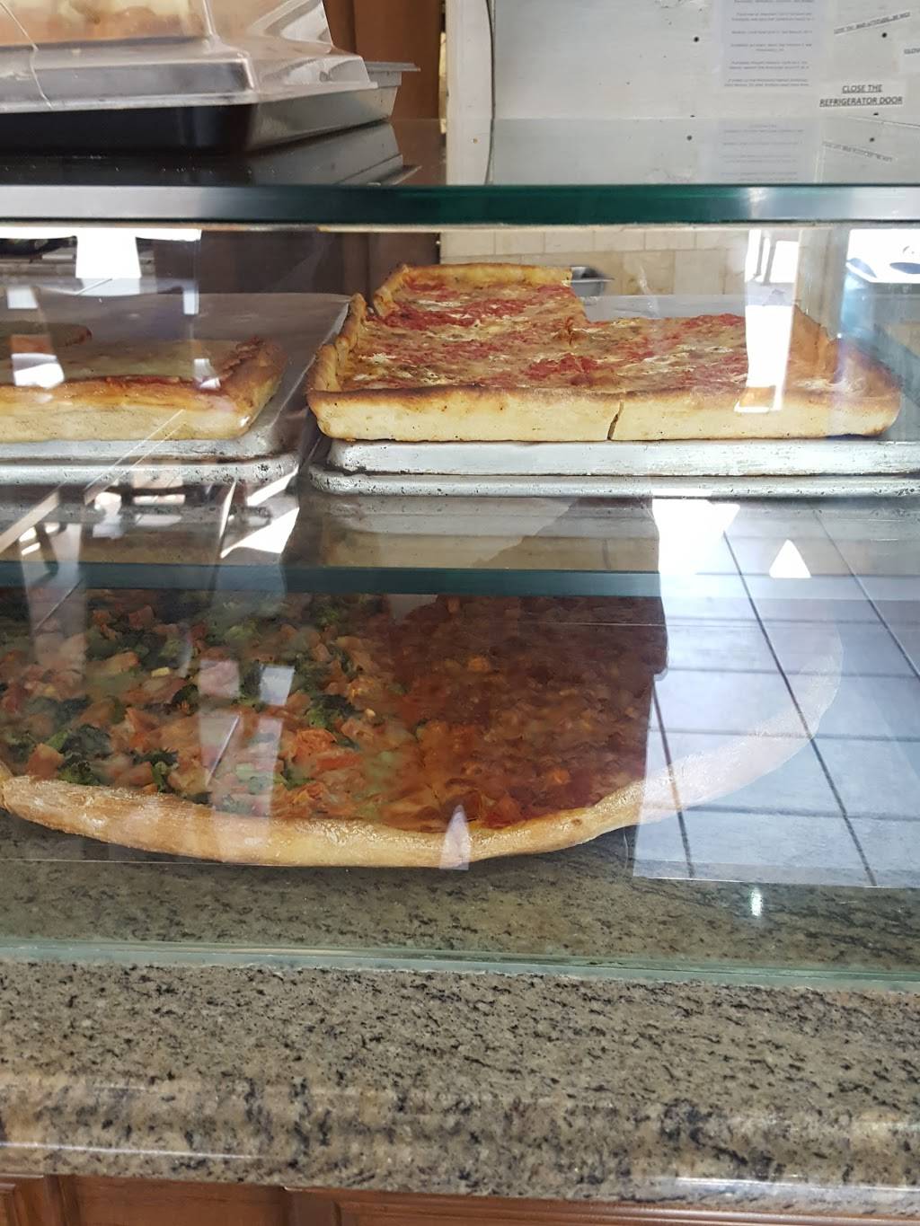 Nonas Pizza | restaurant | 6100 Riverdale Ave, Bronx, NY 10471, USA | 7188844404 OR +1 718-884-4404