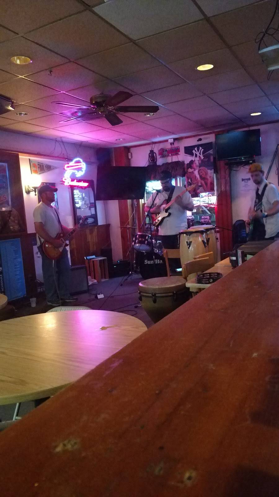 Billy Beans Ecuadorian Restaurant | restaurant | 80 White St, Danbury, CT 06810, USA | 2037442326 OR +1 203-744-2326