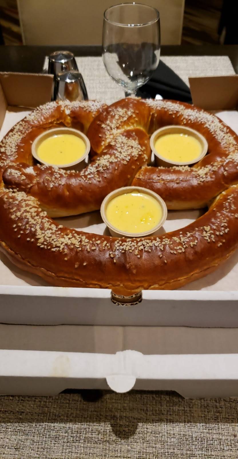 Steelhead Brasserie and Wine Bar | restaurant | 112 Washington Pl, Pittsburgh, PA 15219, USA | 4123943474 OR +1 412-394-3474