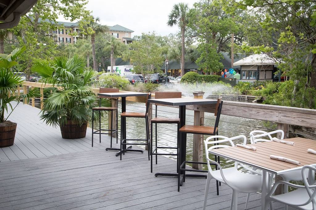 FISH Casual Coastal Seafood | restaurant | 1 N Forest Beach Dr, Hilton Head Island, SC 29928, USA | 8433423474 OR +1 843-342-3474