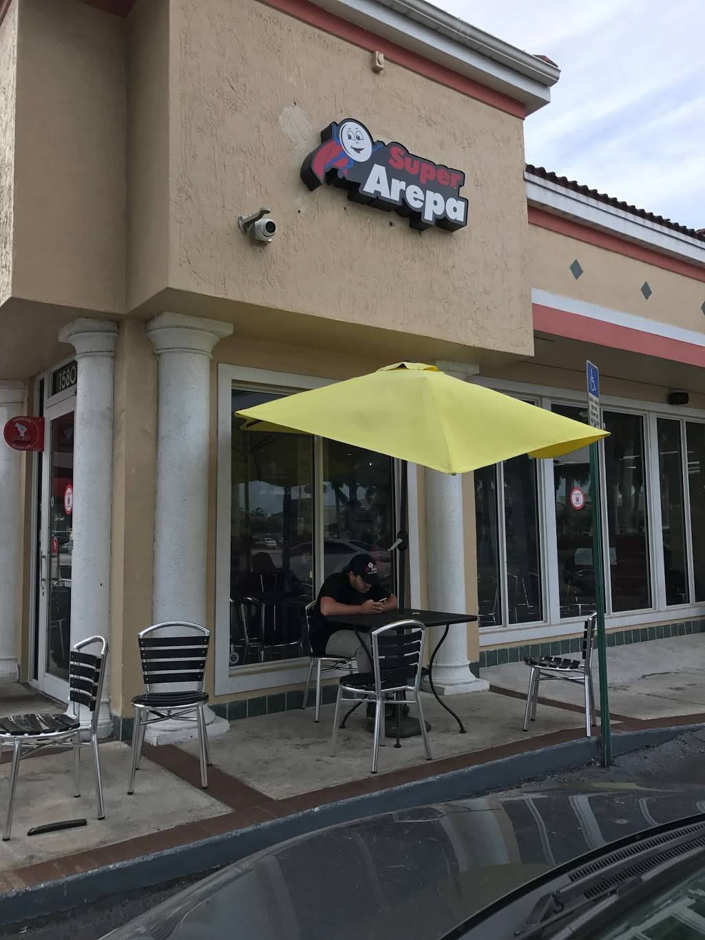 Super Arepa - Pembroke Pines | restaurant | 15801 Pines Blvd, Pembroke Pines, FL 33027, USA | 9542408351 OR +1 954-240-8351