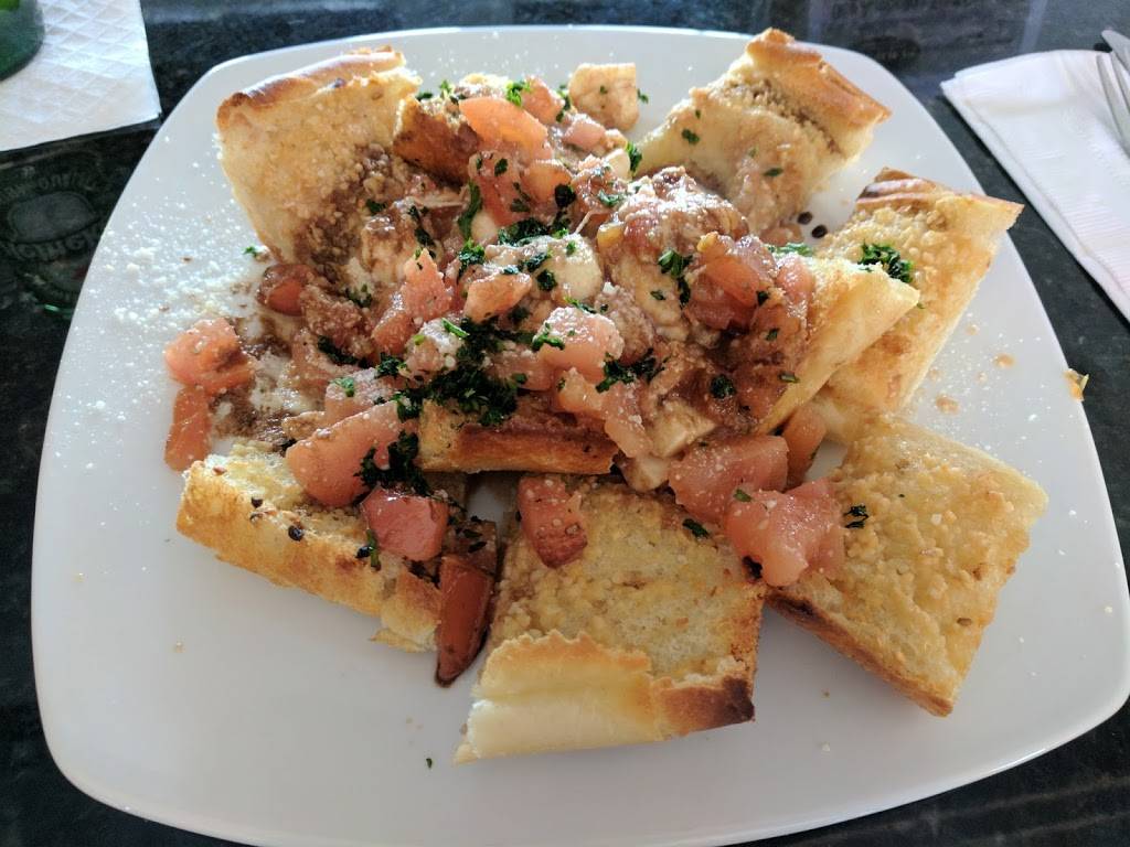 Cannolis | restaurant | 920 Washington St, Weymouth, MA 02189, USA | 7813313664 OR +1 781-331-3664