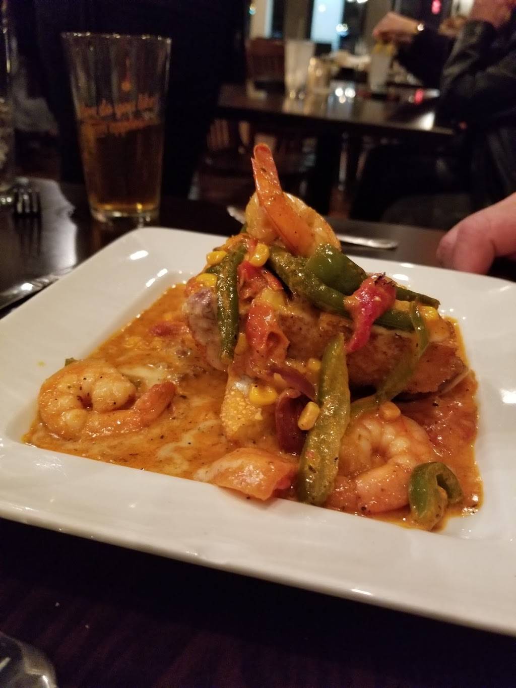 Daniels | restaurant | 2801 Ward Blvd, Wilson, NC 27893, USA | 2522811349 OR +1 252-281-1349