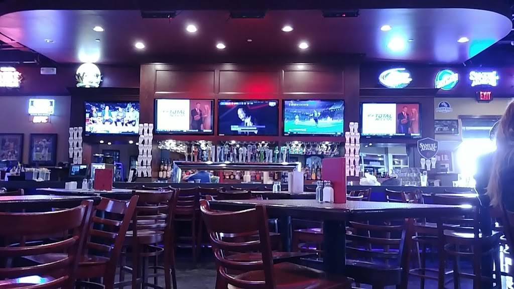 Bostons Restaurant & Sports Bar | restaurant | 16927 Sierra Lakes Pkwy, Fontana, CA 92336, USA | 9098232300 OR +1 909-823-2300