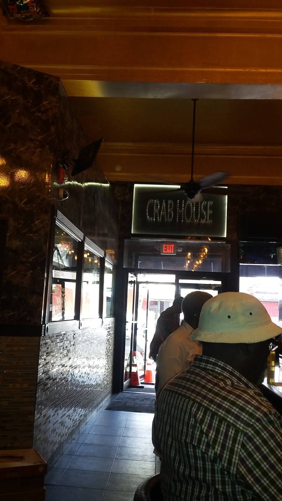 Crab House | restaurant | 5706 Germantown Ave, Philadelphia, PA 19144, USA | 2158445051 OR +1 215-844-5051