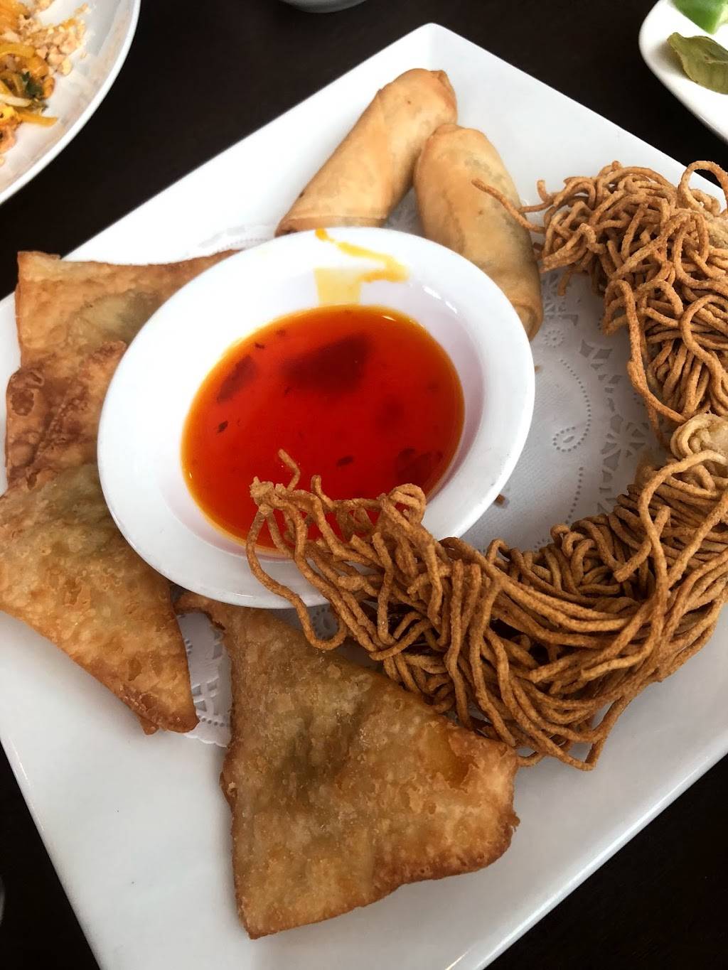 Thai Dishes Restaurant | restaurant | 6234 W Manchester Ave, Los Angeles, CA 90045, USA | 3103420046 OR +1 310-342-0046