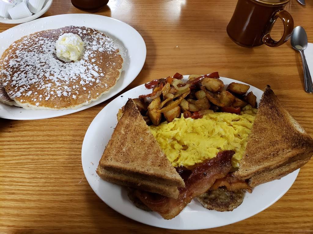 Reids Ultimate Breakfast | restaurant | 2021 Main St, Brockton, MA 02301, USA | 5085884960 OR +1 508-588-4960