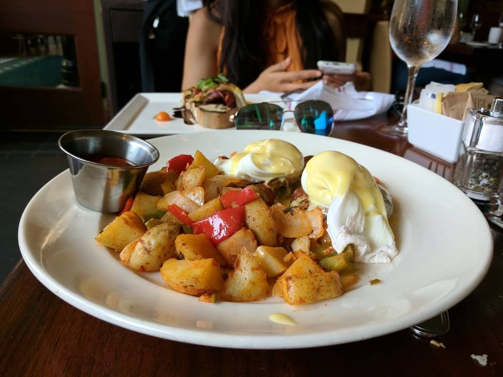 VILLAGE California Bistro and Wine Bar | restaurant | 378 Santana Row #1035, San Jose, CA 95128, USA | 4082489091 OR +1 408-248-9091