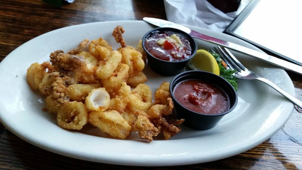 Victorios Oyster Bar & Grille | restaurant | 300 Dog Track Rd, Longwood, FL 32750, USA | 4078349800 OR +1 407-834-9800