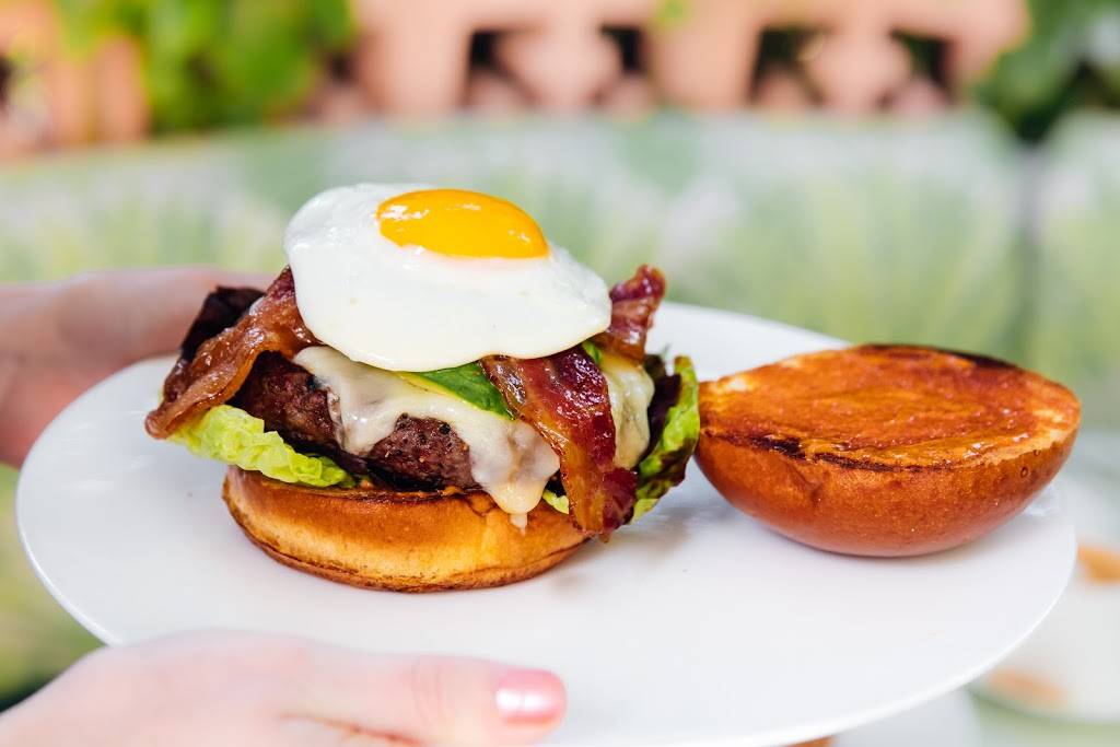 Polo Lounge | restaurant | 9641 Sunset Blvd, Beverly Hills, CA 90210, USA | 3108872777 OR +1 310-887-2777