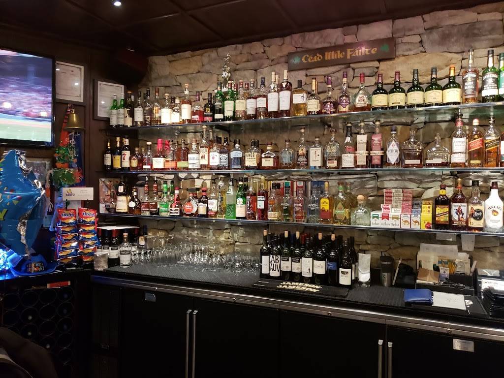 Paddy Coynes Irish Pub | restaurant | 2801 Alaskan Way #103, Seattle, WA 98121, USA | 2067378891 OR +1 206-737-8891