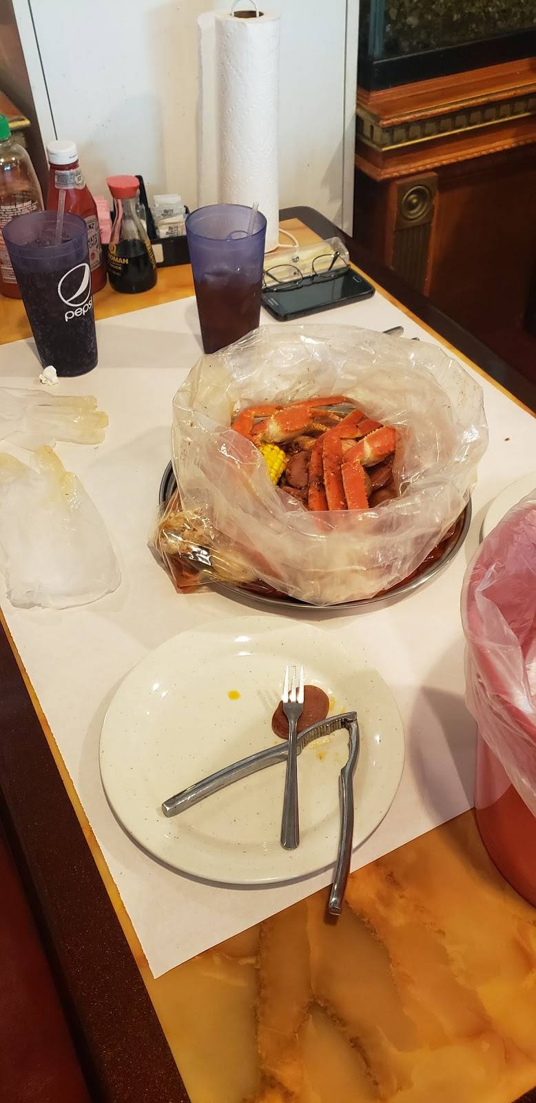 Crazy Crab | restaurant | 511 S West St, Wichita, KS 67213, USA | 3162391222 OR +1 316-239-1222