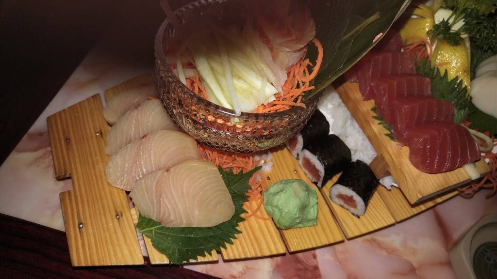 Sakura Japanese Steakhouse | restaurant | 2696 Harrison St, Batesville, AR 72501, USA | 8706121888 OR +1 870-612-1888