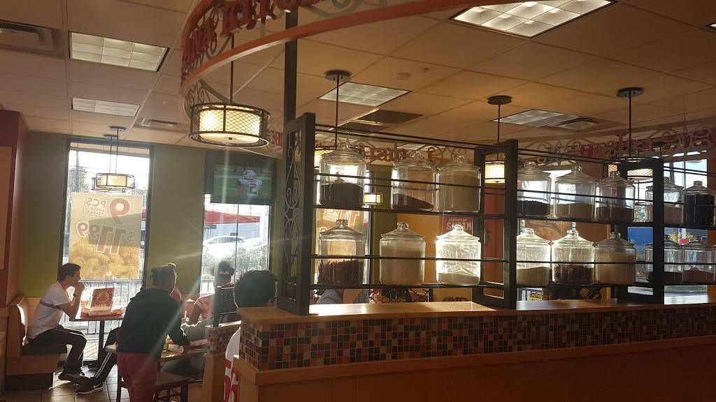 Popeyes Louisiana Kitchen | restaurant | 5003 Preston Hwy, Louisville, KY 40213, USA | 5029695056 OR +1 502-969-5056