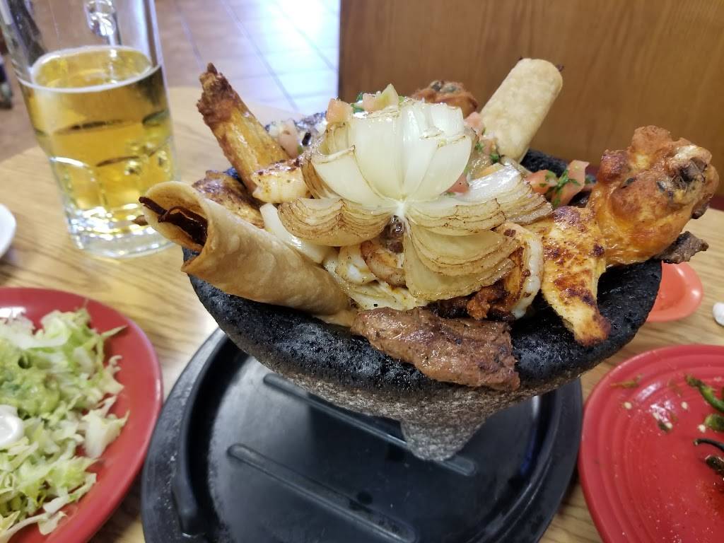 El Sombrero Mexican Restaurant | restaurant | 1801 W Elm St, Lebanon, MO 65536, USA | 4175880279 OR +1 417-588-0279