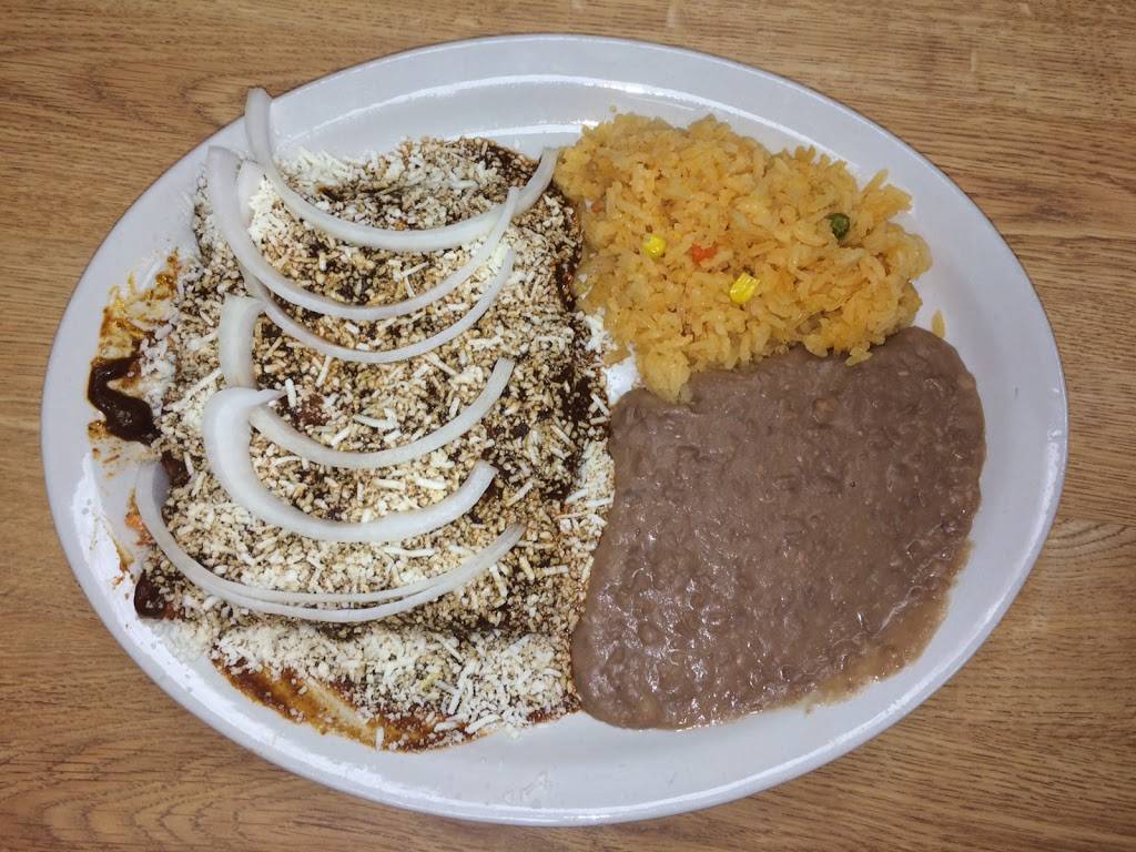 Restaurante Oaxaqueño | restaurant | 2500 NE Seward Ave, Topeka, KS 66616, USA | 7855816215 OR +1 785-581-6215