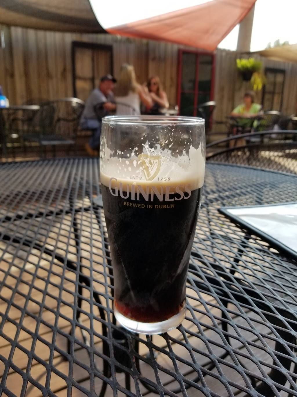 Mulligans | restaurant | 7 S Central Park, Jacksonville, IL 62650, USA | 2172435761 OR +1 217-243-5761