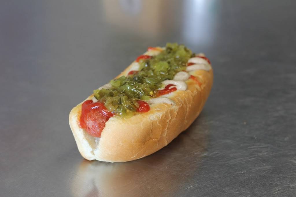 Tommy Dogs | restaurant | 1359 Grandview Ave, Columbus, OH 43212, USA | 6148242528 OR +1 614-824-2528