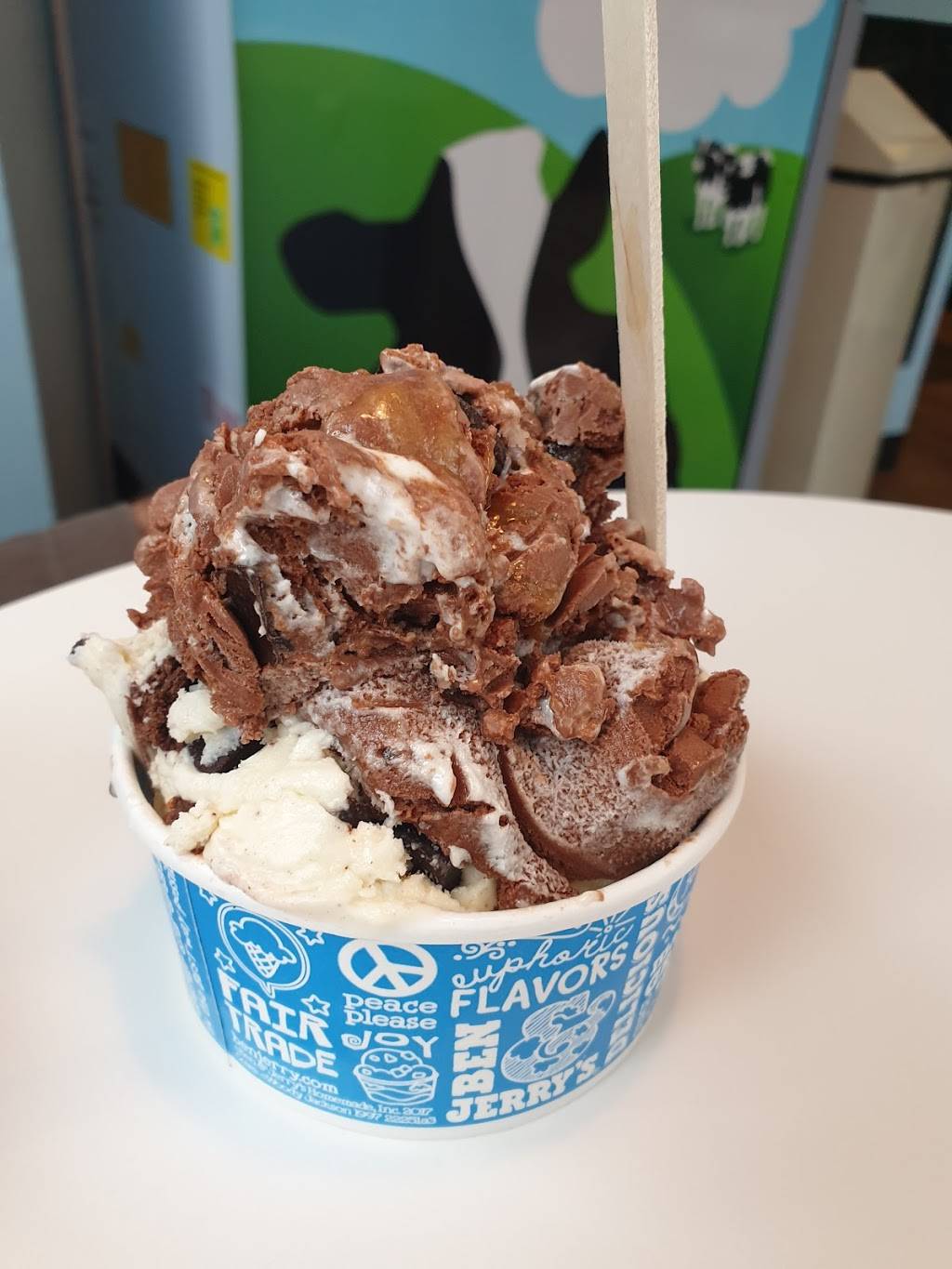 Ben & Jerry’s | bakery | 940 Elm St, Manchester, NH 03101, USA | 6036479400 OR +1 603-647-9400