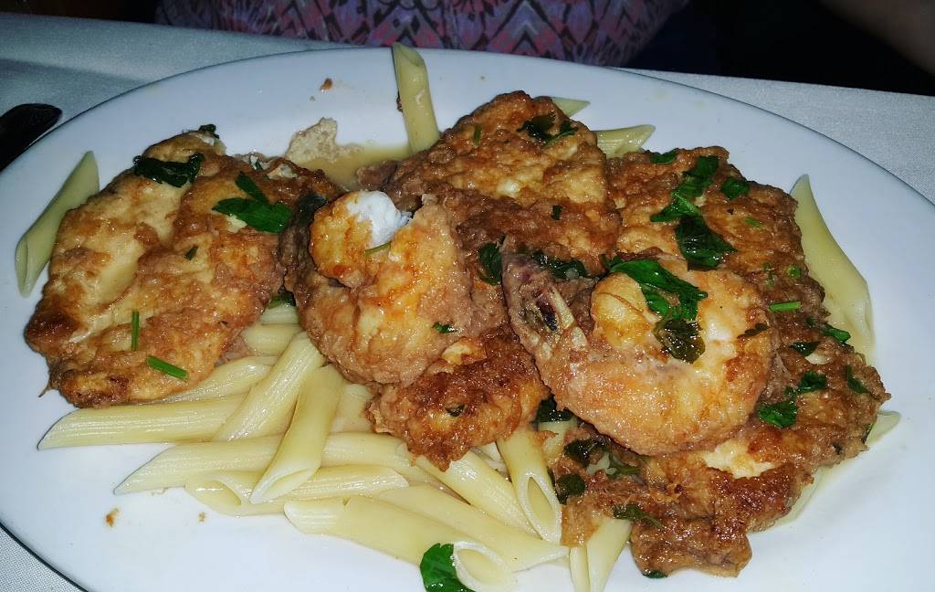 Trattoria Amalfi | restaurant | 385 S Broadway, Salem, NH 03079, USA | 6038935773 OR +1 603-893-5773