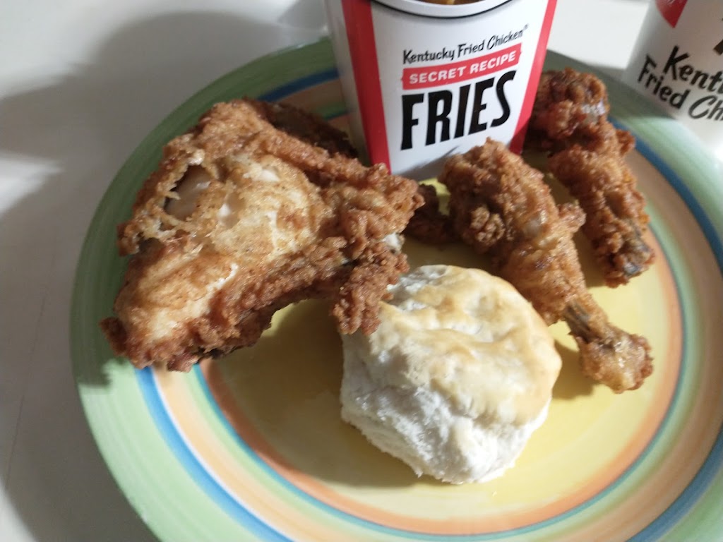 KFC | restaurant | 11330 Montwood Dr, El Paso, TX 79936, USA | 9158575723 OR +1 915-857-5723