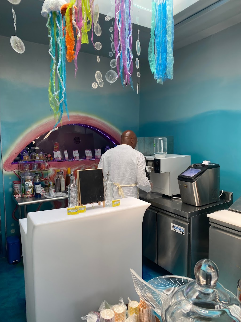 Wonky’s Not So Famous Treats | restaurant | 315 N Main St, Memphis, TN 38103, USA | 7029966597 OR +1 702-996-6597