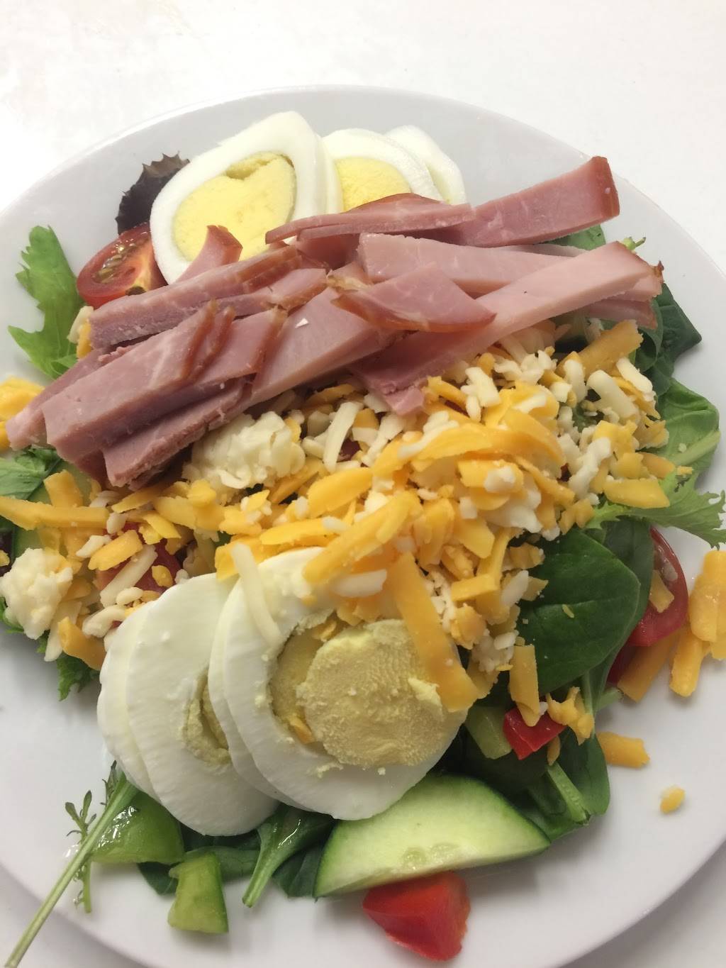 FanJoy Restaurant & Bar | restaurant | 100 Trafalgar Rd N, Hillsburgh, ON N0B 1Z0, Canada | 5193080900 OR +1 519-308-0900