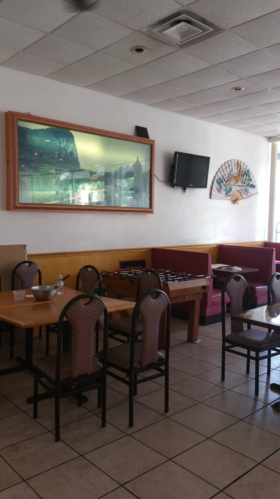 China Star Restaurant | restaurant | 624 Berkshire Blvd Suite #B, East Alton, IL 62024, USA | 6182599888 OR +1 618-259-9888