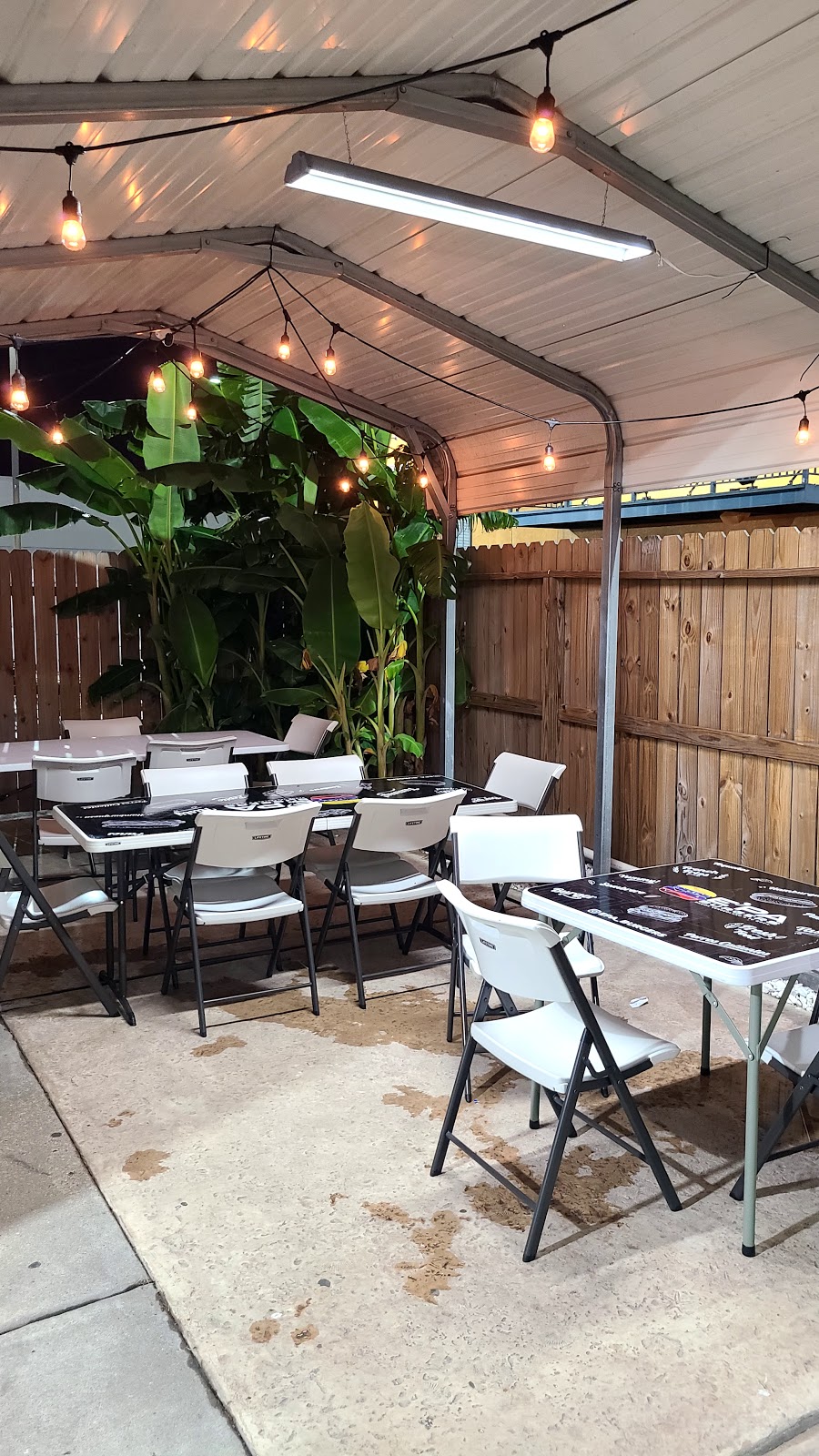 Epa burgers | restaurant | 3110 N Fry Rd, Katy, TX 77449, USA | 8322195432 OR +1 832-219-5432