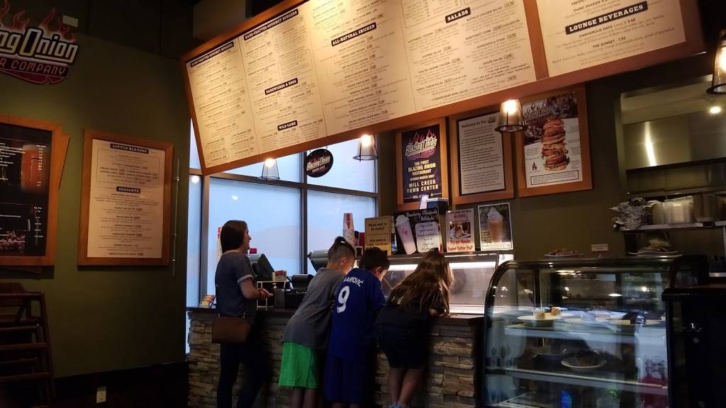 Blazing Onion Burger Company | restaurant | 15115 Main St, Mill Creek, WA 98012, USA | 4253384445 OR +1 425-338-4445