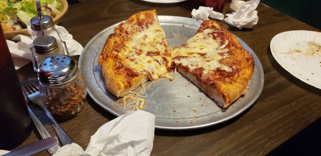 Gallina Pizza | restaurant | 432 E Monroe St, Springfield, IL 62701, USA | 2175225271 OR +1 217-522-5271