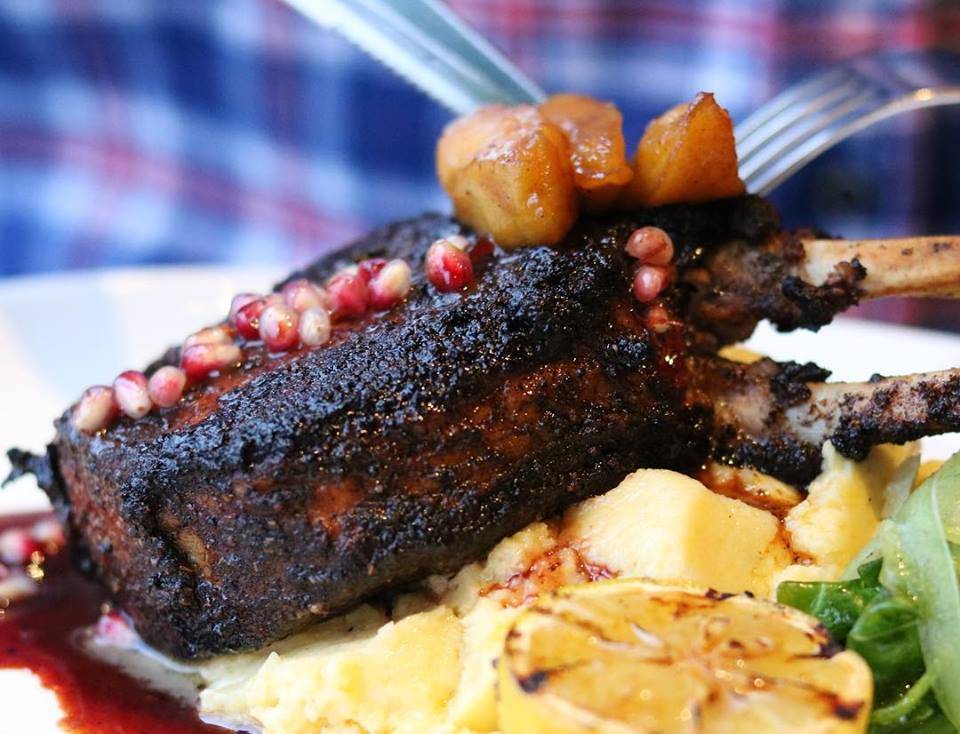 District 118 Kitchen & Bar | restaurant | 118 Needham St, Newton, MA 02464, USA | 6177950136 OR +1 617-795-0136