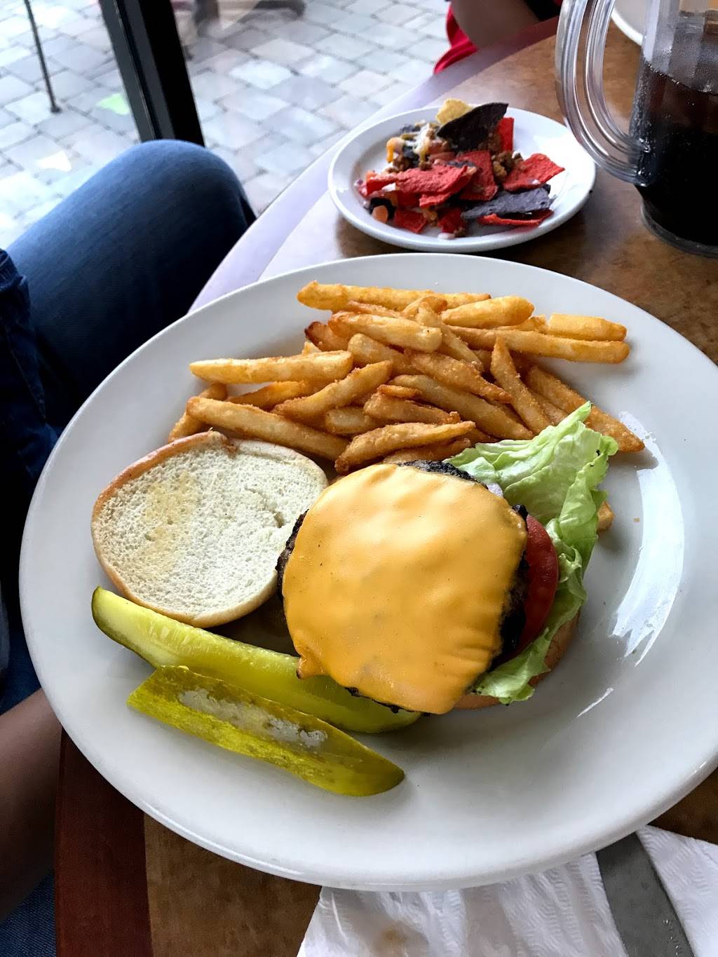 19th Hole | restaurant | Orlando, FL 32822, USA | 4073801882 OR +1 407-380-1882